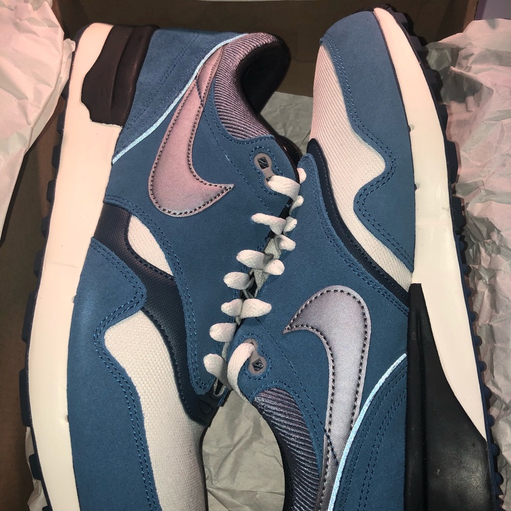 Nike Air Odessy Size 11 Brand New in Box Unworn